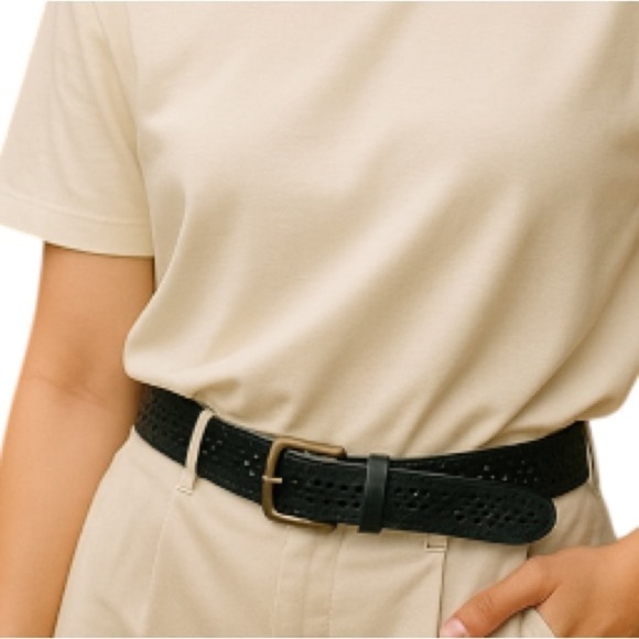 Vintage Accessories - VINTAGE Black Bonded Leather Floral Eyelet Cutout Wide Belt Brass Buckle Size L